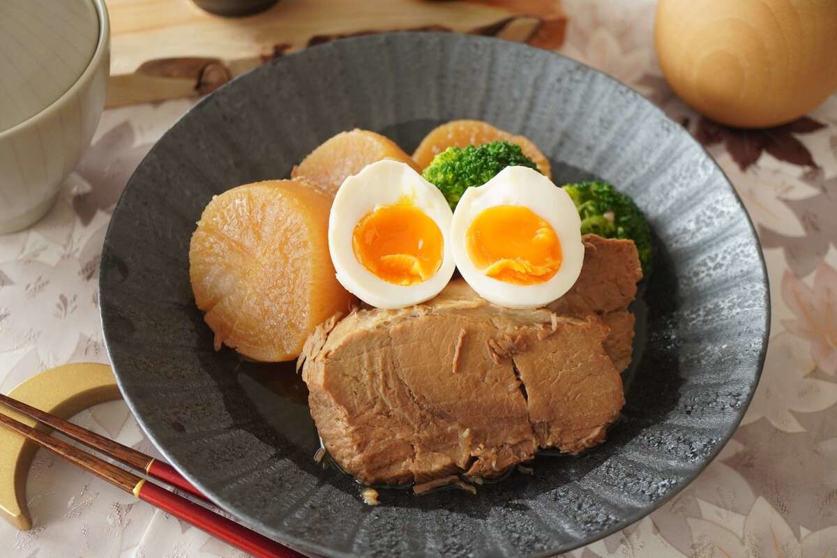 栗原はるみさん「大根と豚肉のべっこう煮」