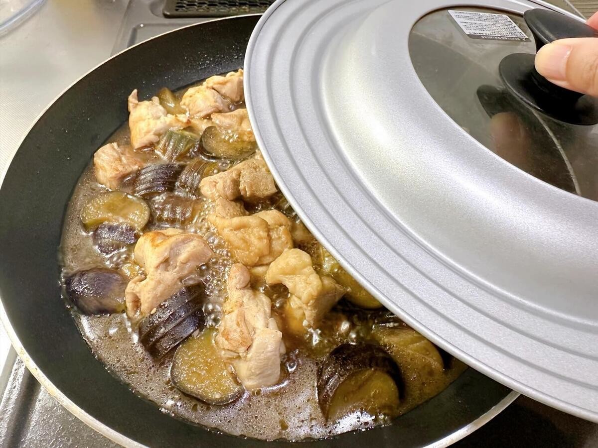 笠原将弘さん「ナスと鶏モモ肉の田舎煮」