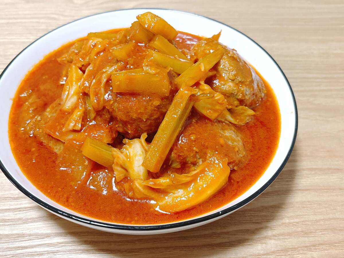 和田明日香さん「煮込みハンバーグ」