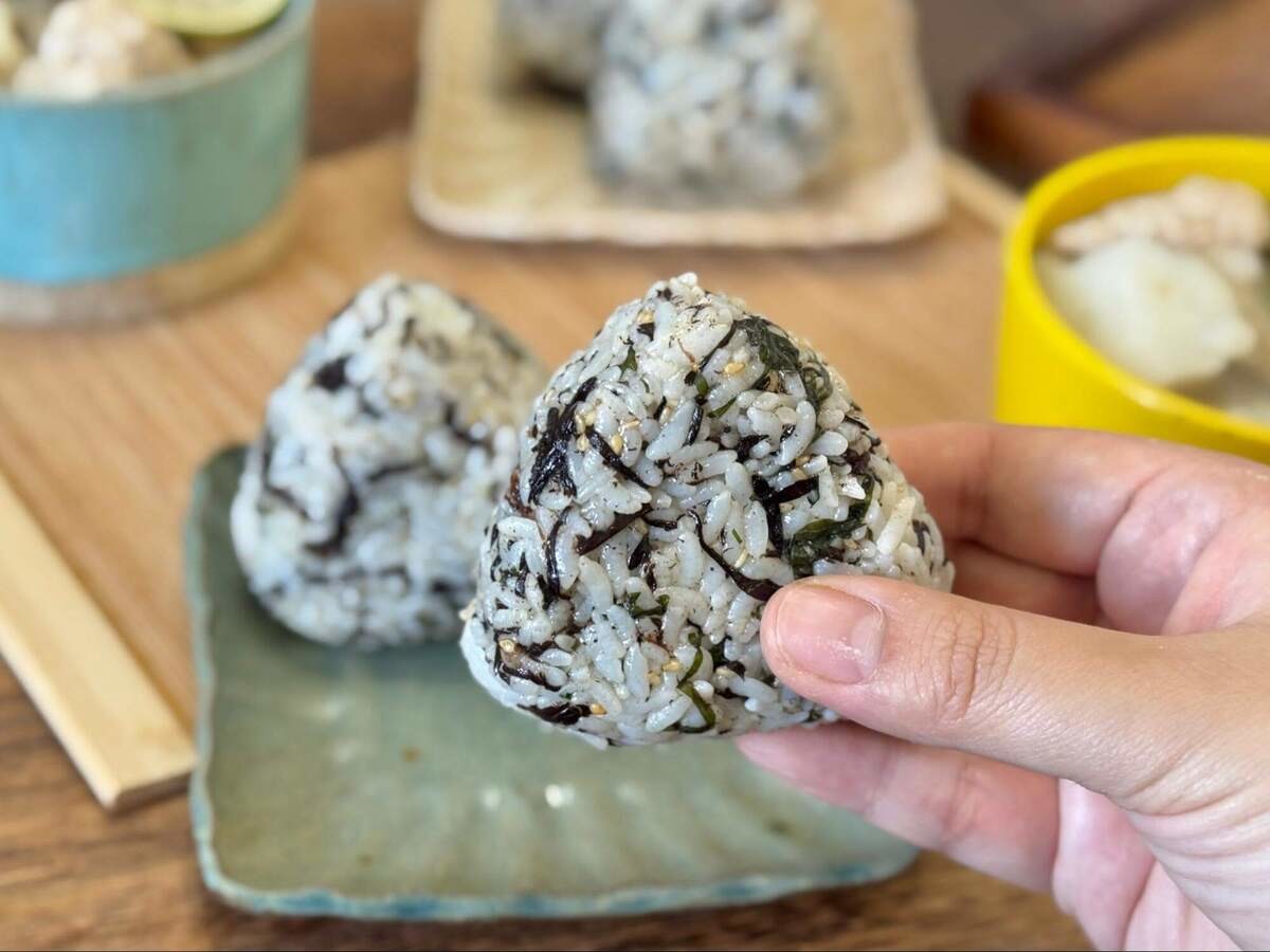 長谷川あかりさん「長いもとまいたけのつくね汁」のレシピ