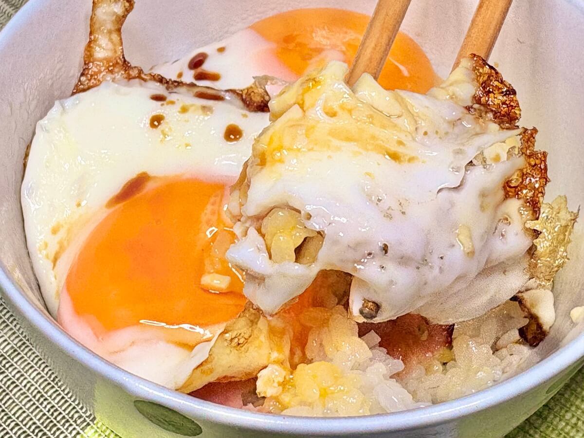 土井善晴さんのハムエッグ丼