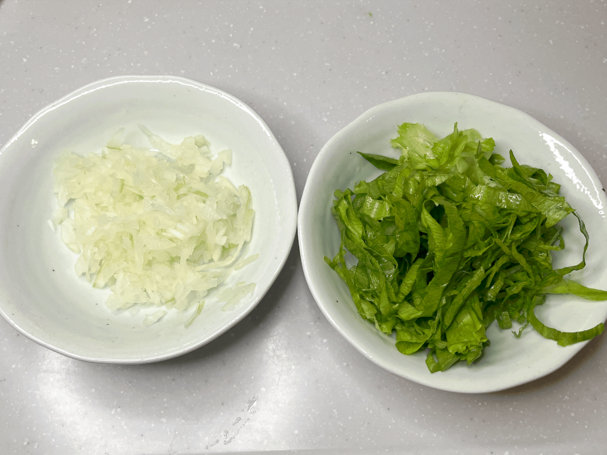 おうちごはんせいさくぶさん「おうちで再現可能！ビッグマック風」