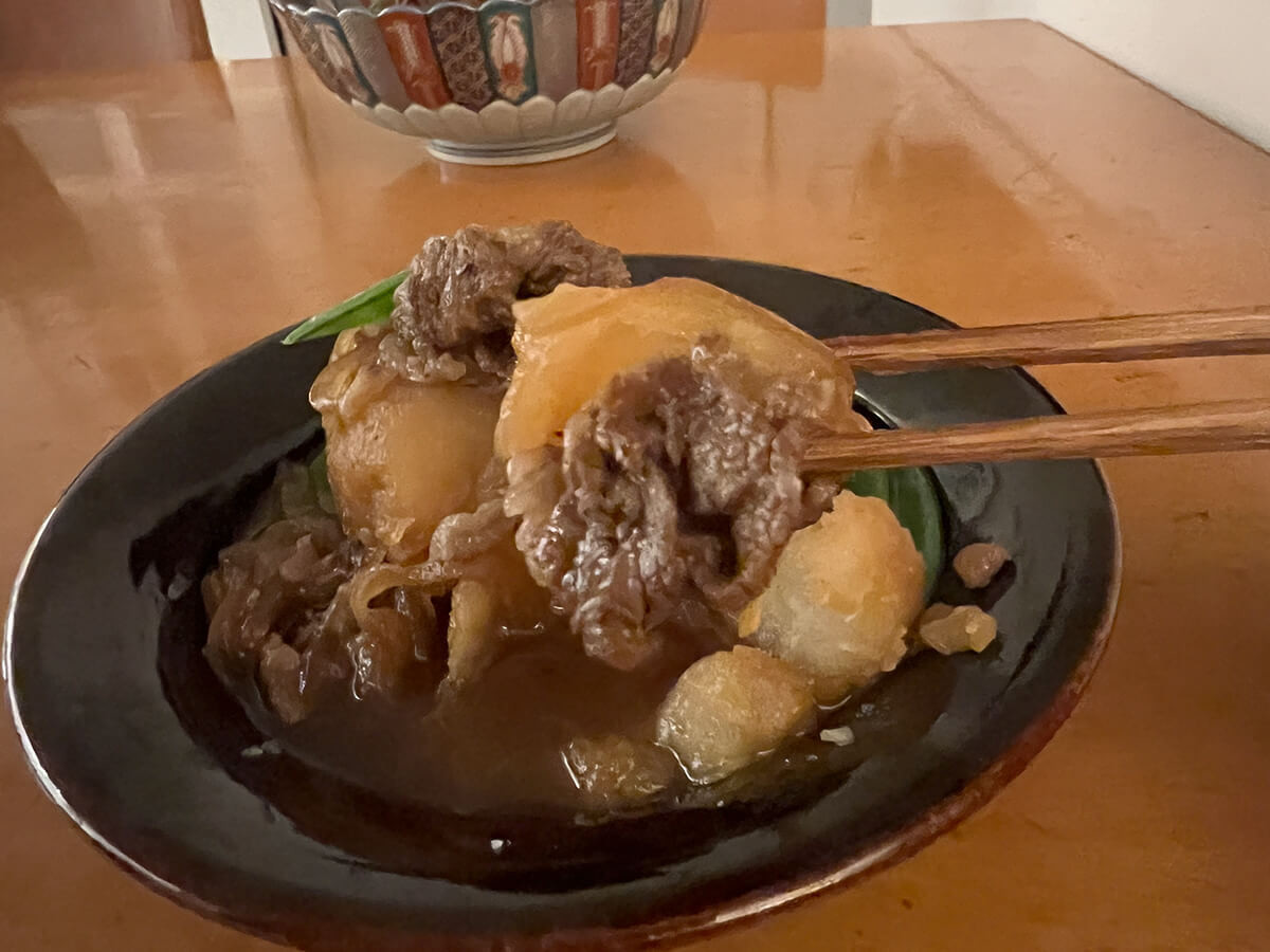 UMAMITable /女将のおうちご飯さん「女将の肉じゃが」