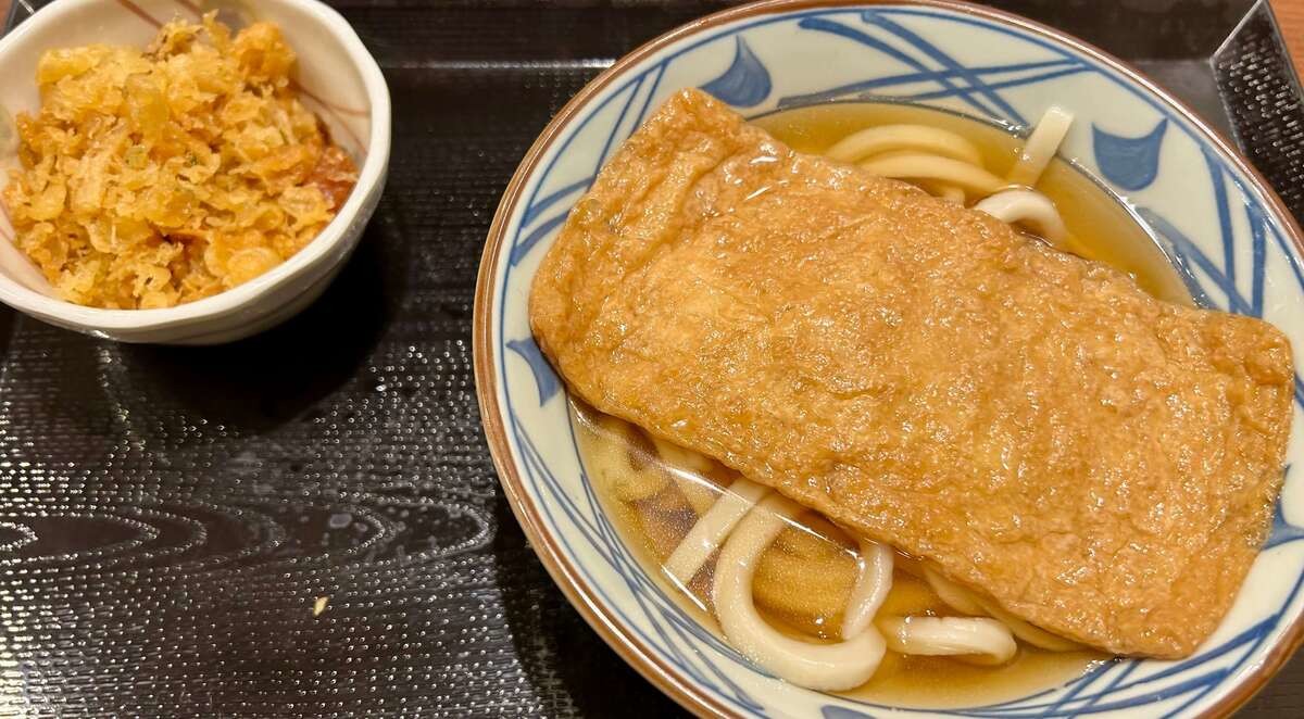 丸亀製麺公式X「きつねたぬきうどん風アレンジ」