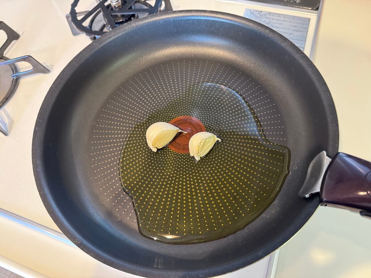 アキオさん「旨味凝縮!カリカリ舞茸のプレスステーキ」