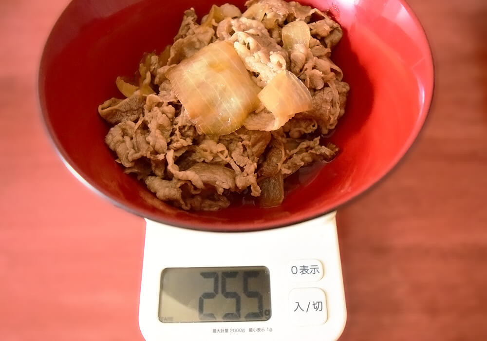 吉野家「牛皿ファミリーパック3人前」と「牛皿大盛（2杯分）」