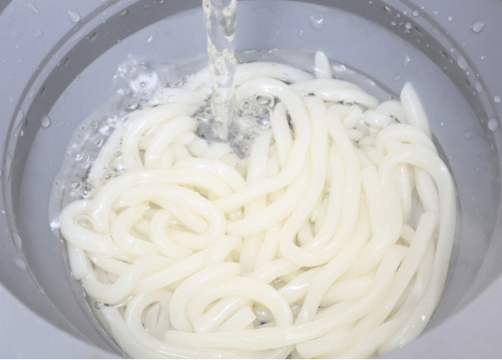 ヒガシマル醤油公式「冷やしきつねうどん」