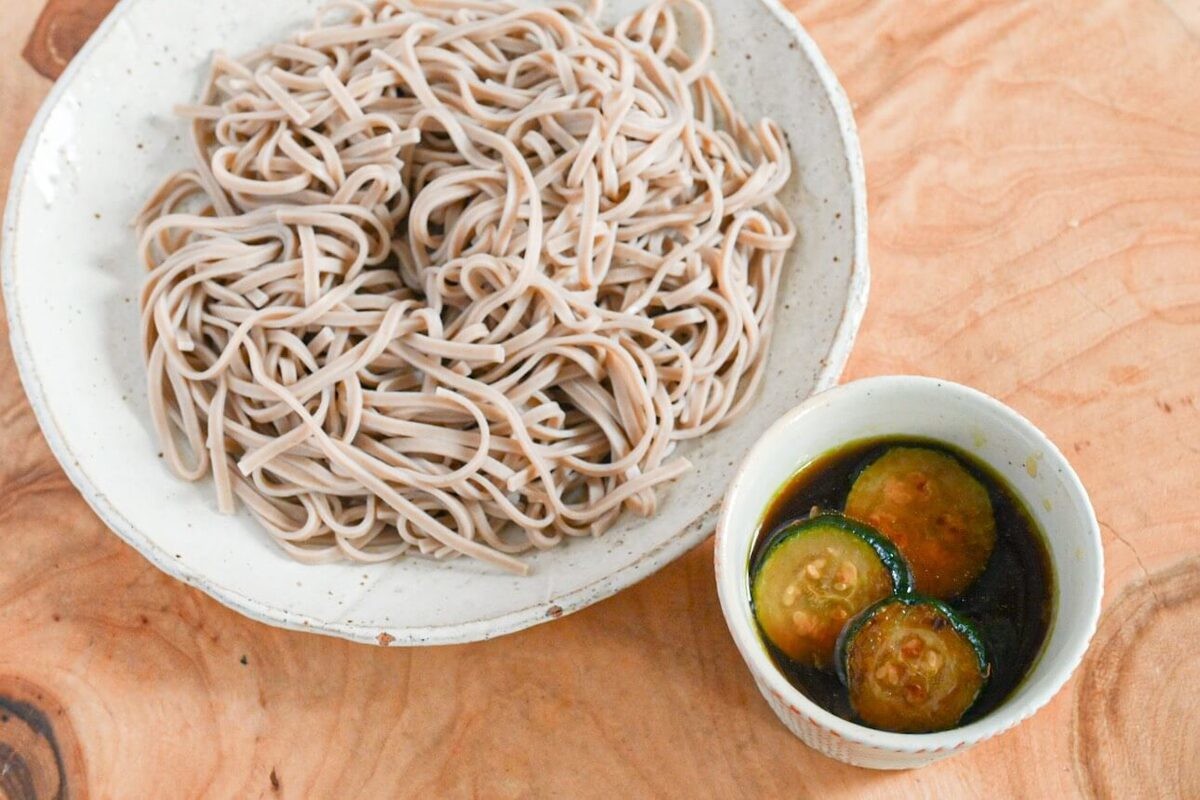 「揚げズッキーニのめんつゆ漬け」のレシピ