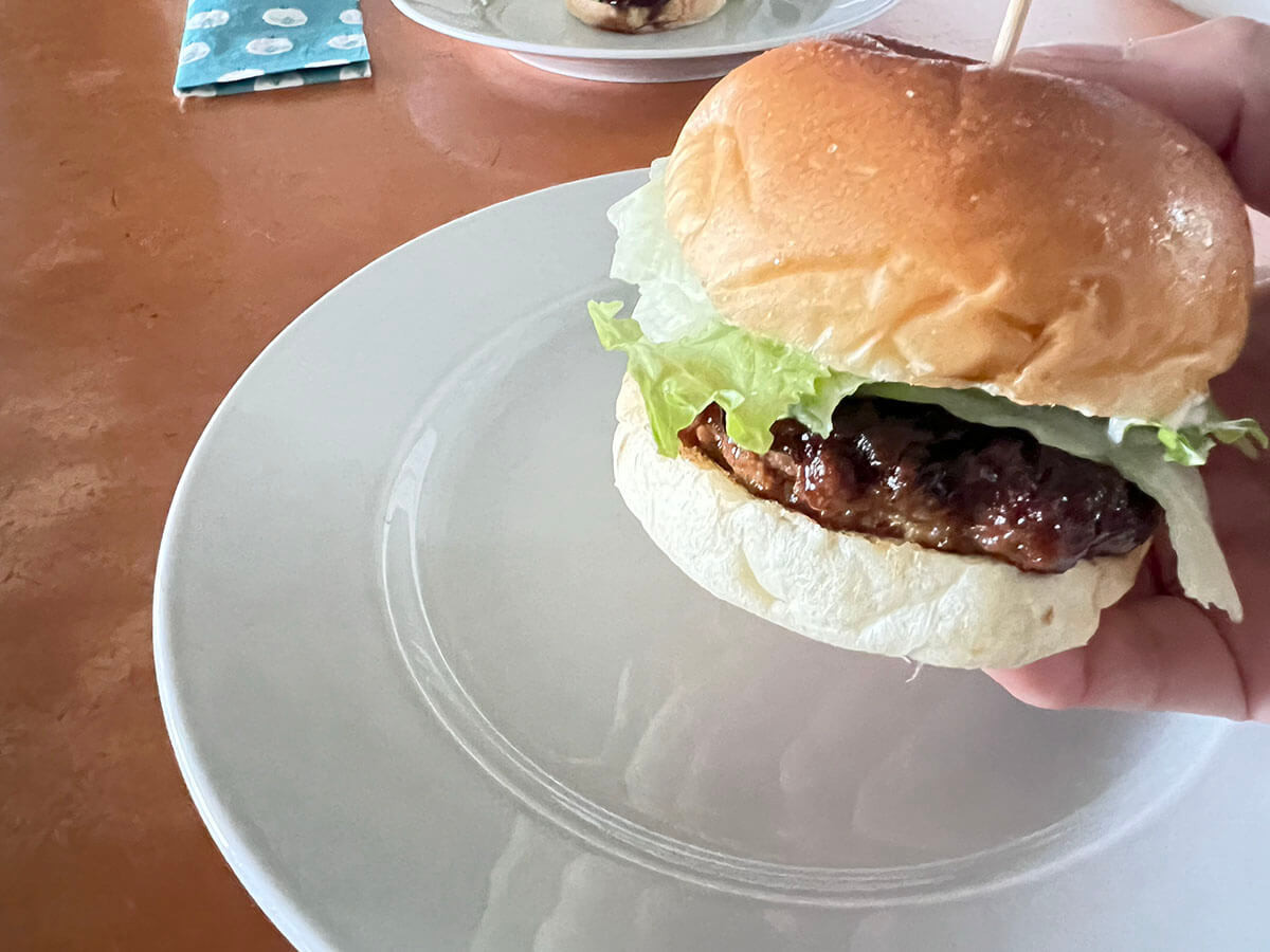 小林まさみさん「照り焼きレタスバーガー」のレシピ