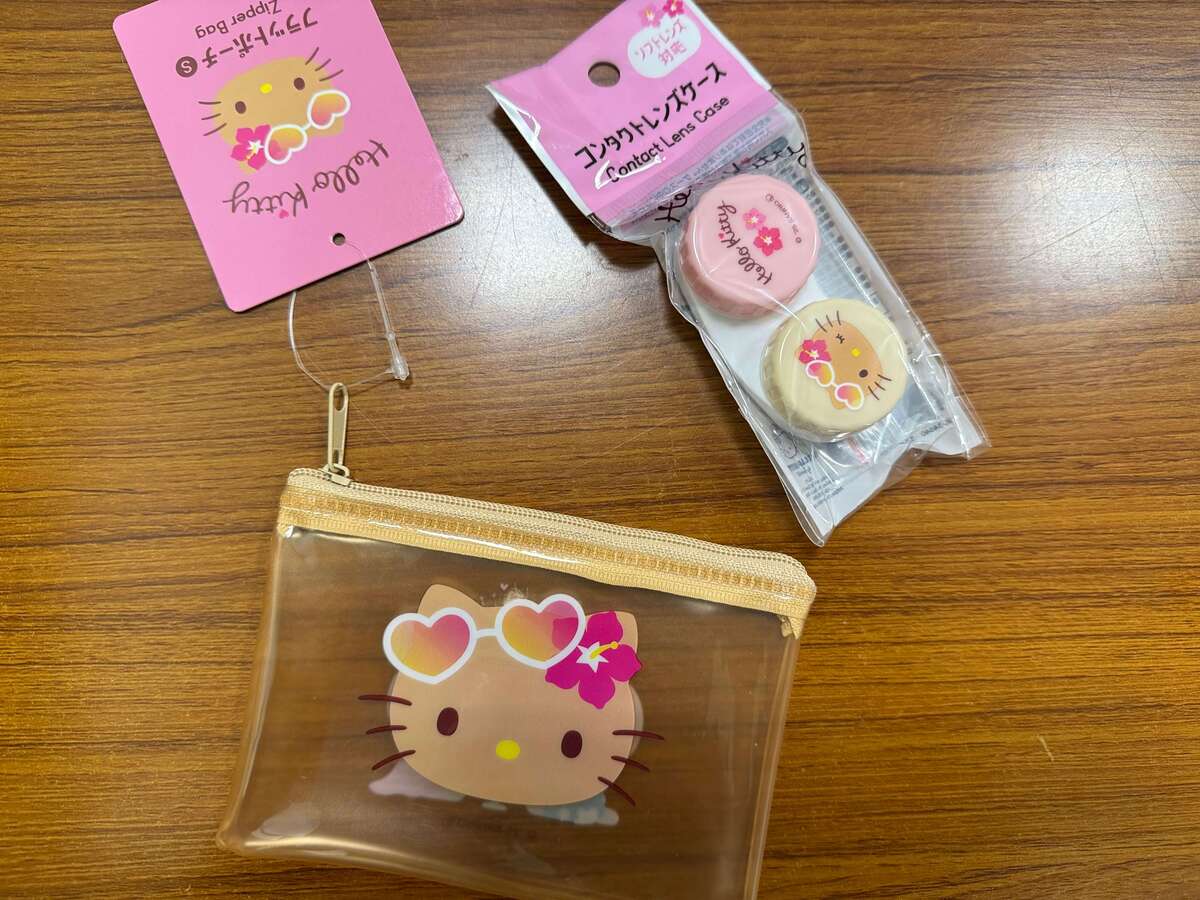 セリア「日焼けキティ」