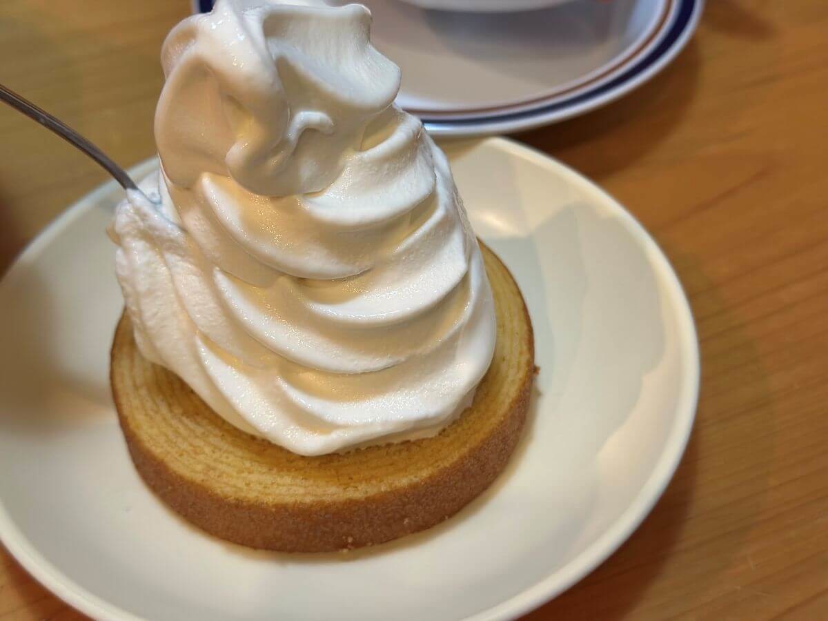 コメダの物販メニュー「コーヒーに合うバウム」