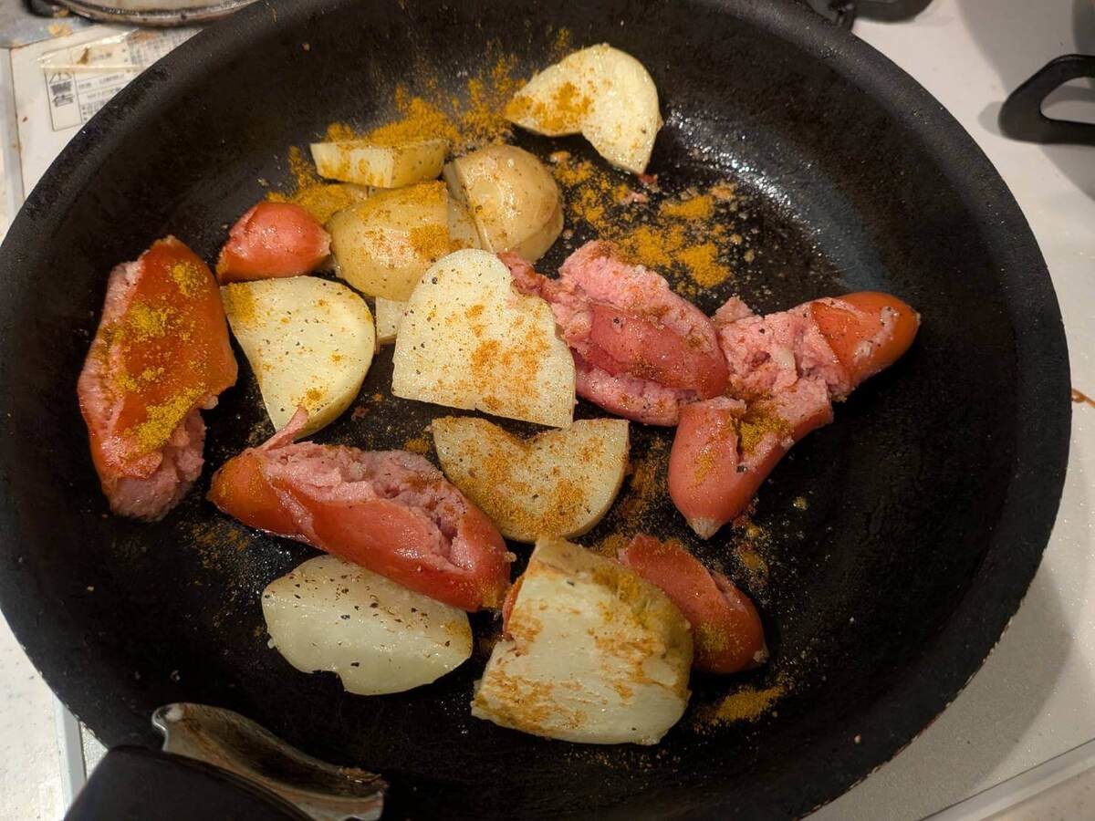 千鳥・大悟さん「カレー粉じゃがウインナー」のレシピ