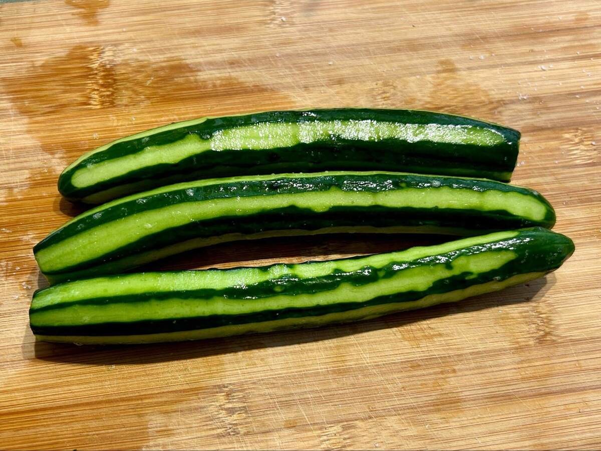 めんつゆで作るきゅうりの一本漬け