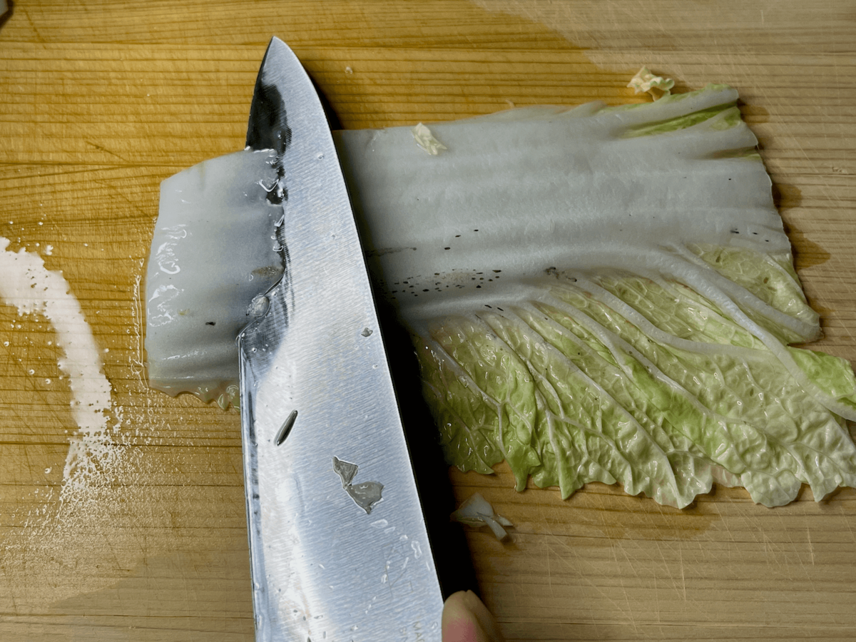 大阪王将が教える「白菜の切り方」