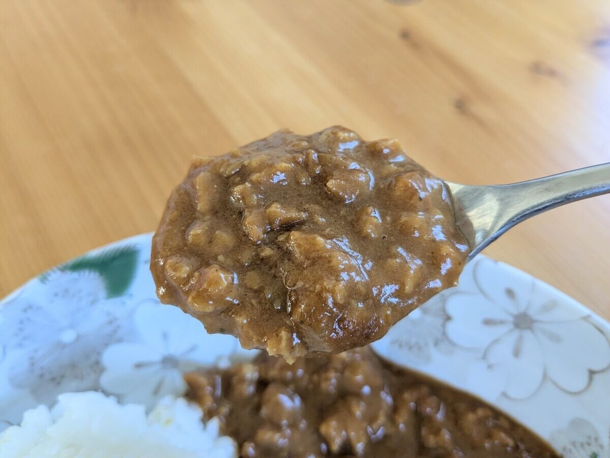 業務スーパーでしか買えない激安カレーを実食!