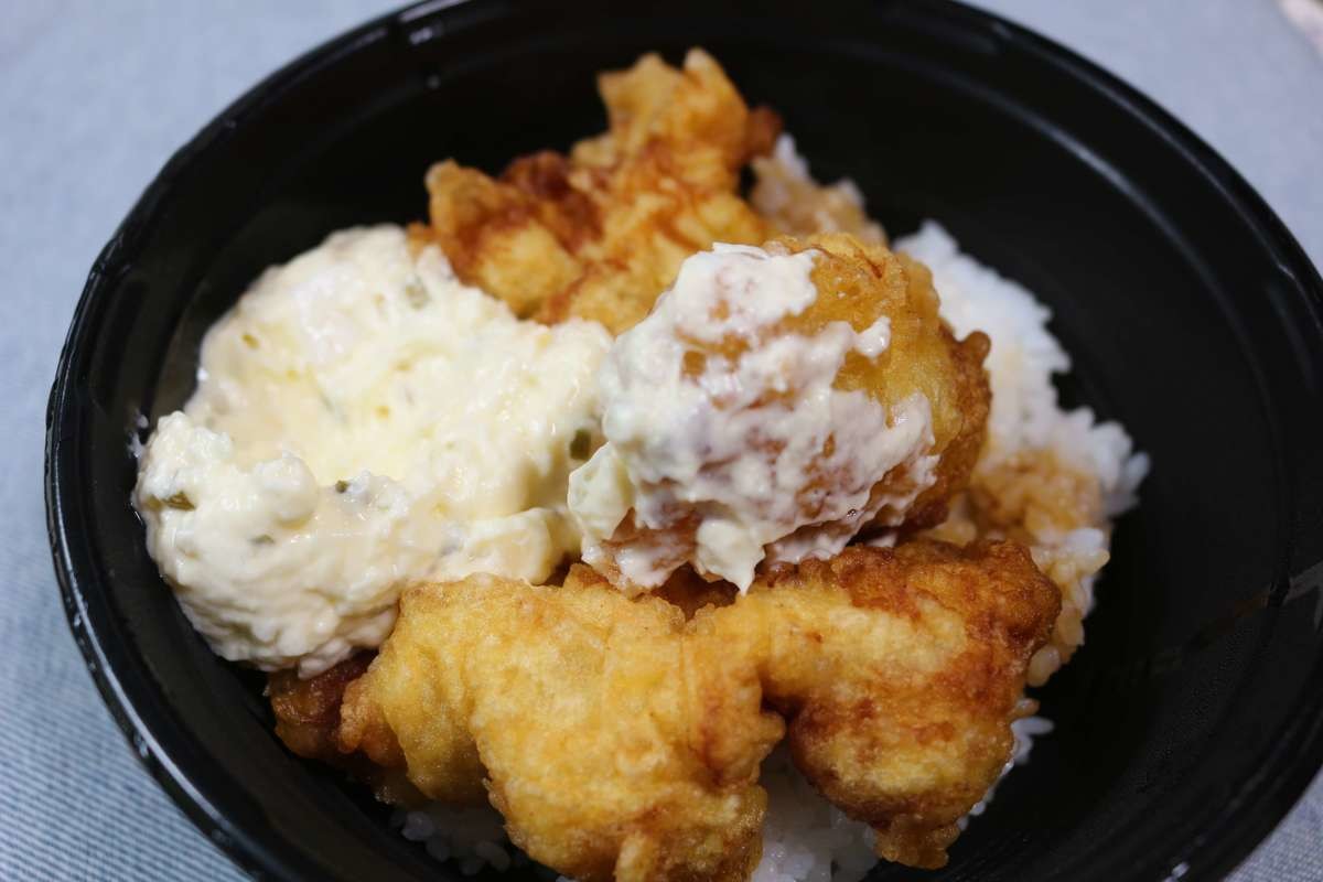 丸亀製麺メニュータル鶏天丼