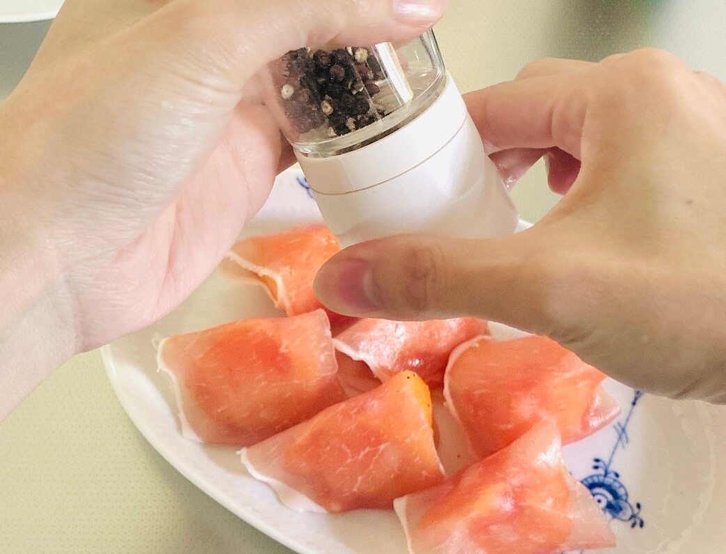 アサヒビール公式「柿の生ハム巻き」のレシピ