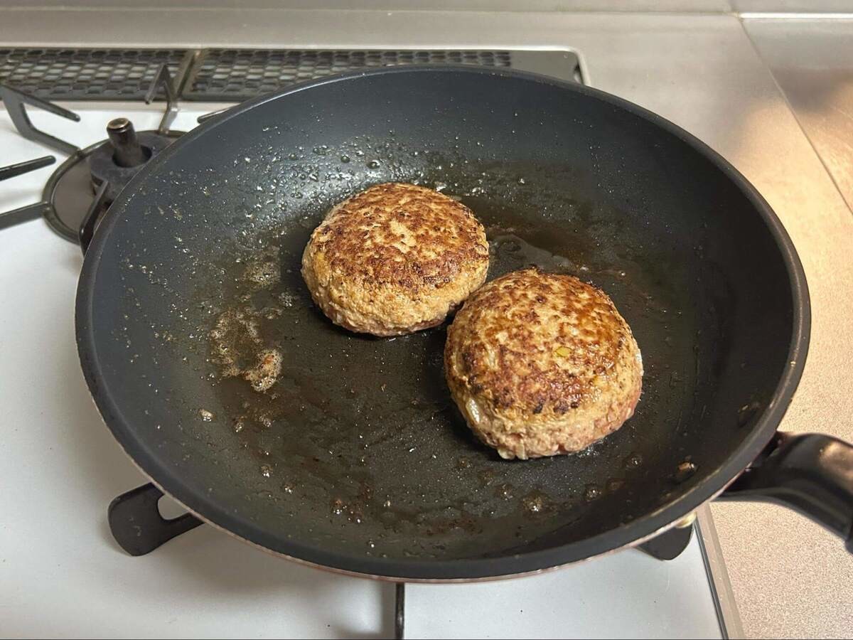 三國シェフ「煮込みハンバーグ」のレシピ