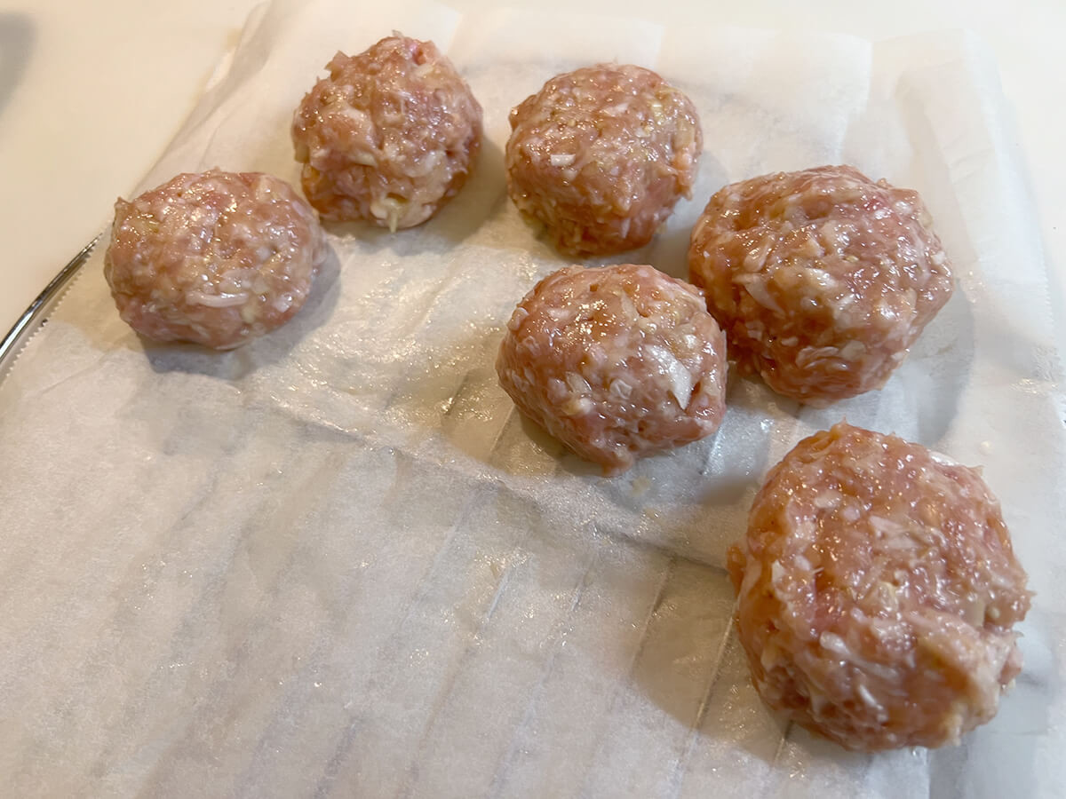 鶏だんごのふんわり蒸し 甘酢しょうがだれ