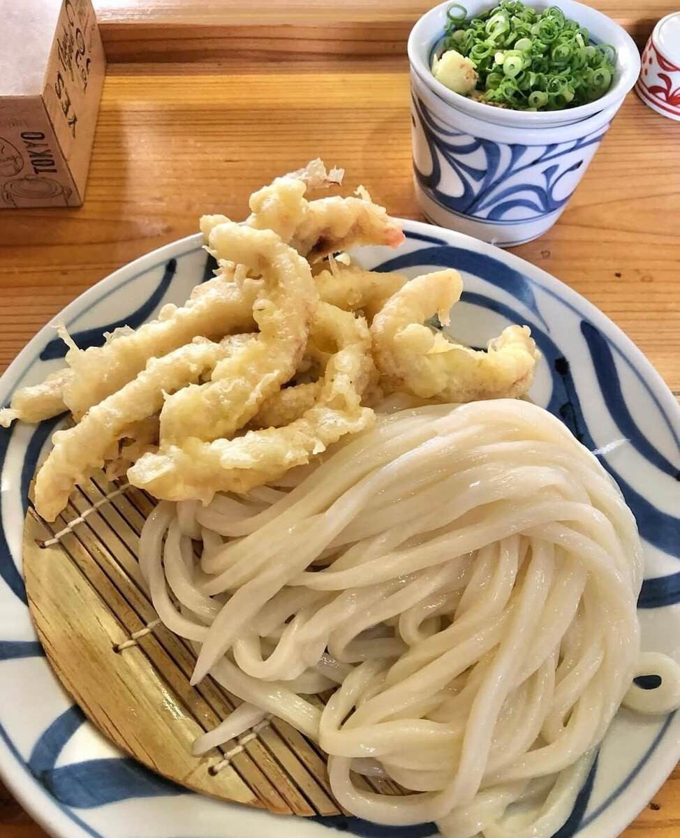 「手打ちうどんはりや」