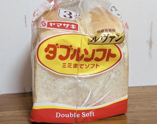 食パンについている白い粉の正体は？