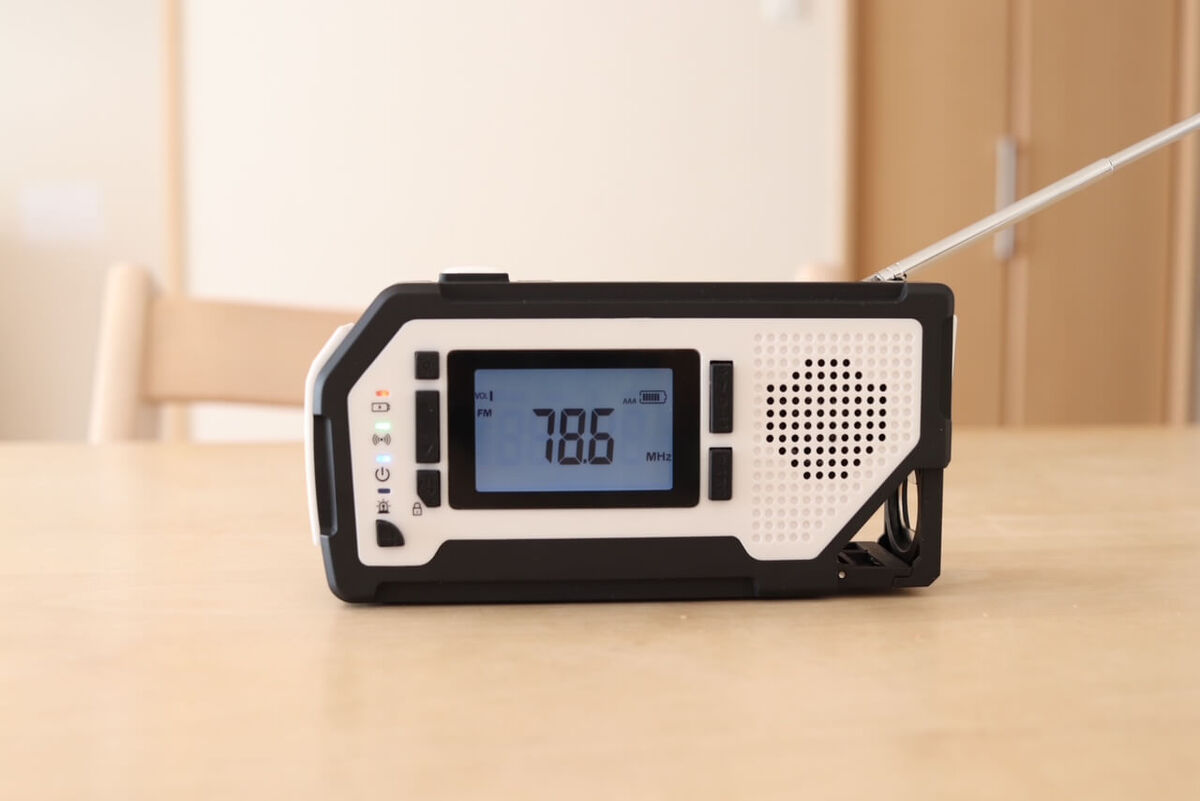 【緊急時のスマホ充電】4つの“緊急充電方法”