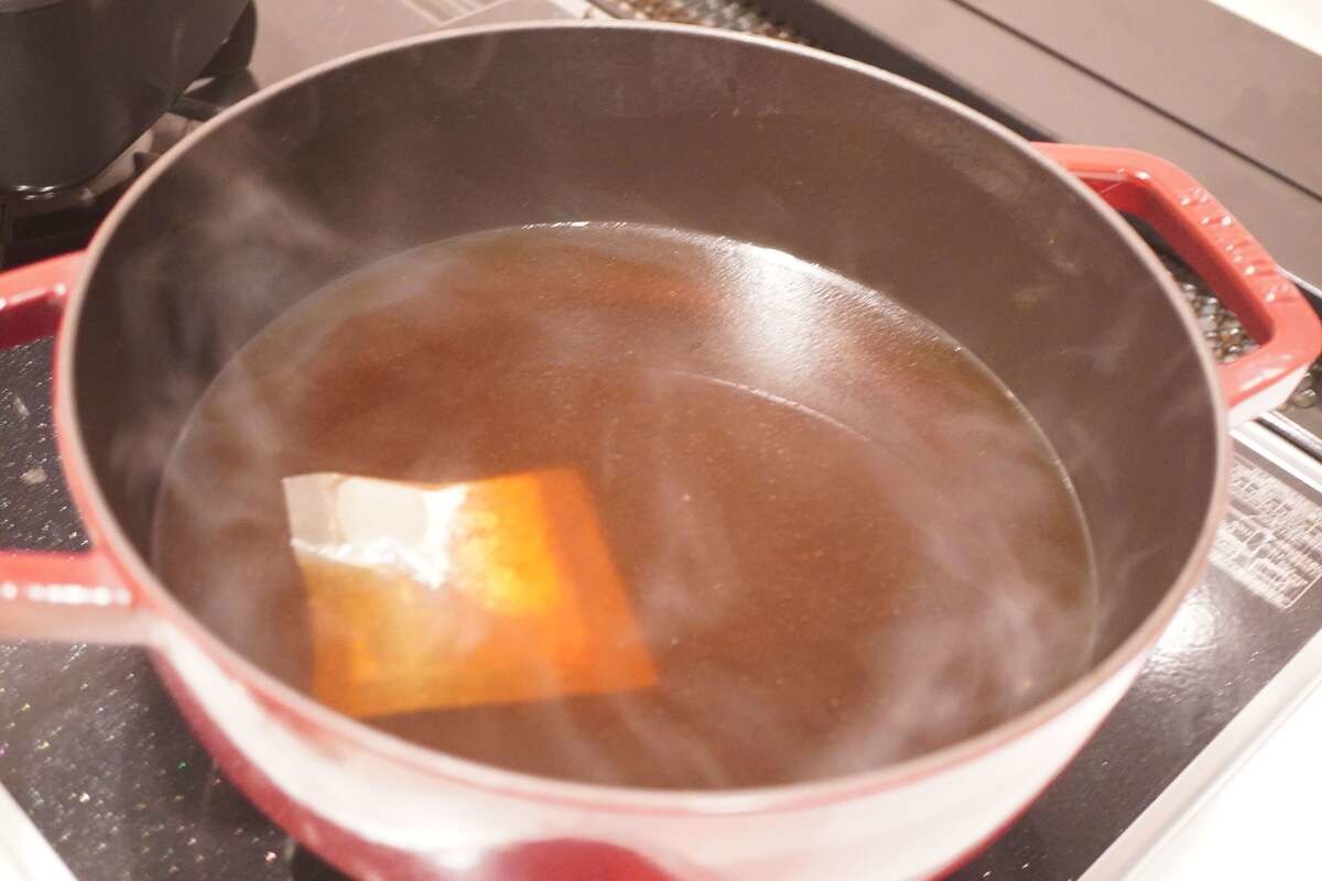 栗原はるみさん「大根と豚肉のべっこう煮」