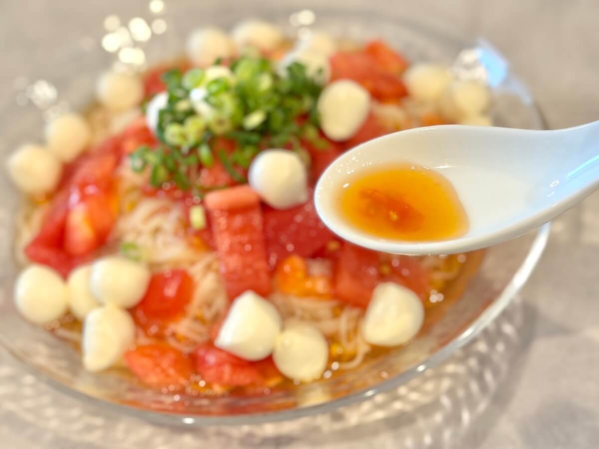 ひとくちモッツァレラとトマトのそうめん