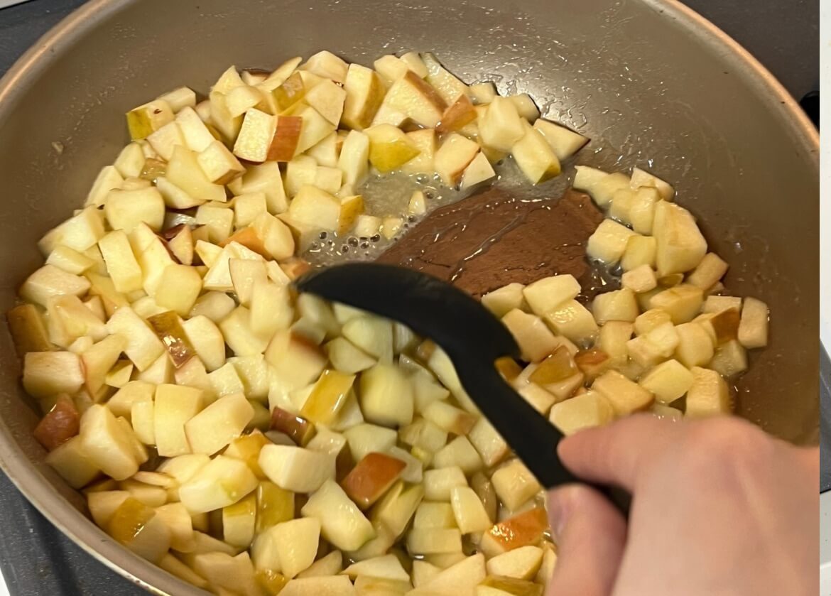 タサン志麻さん「りんごのクランブル」