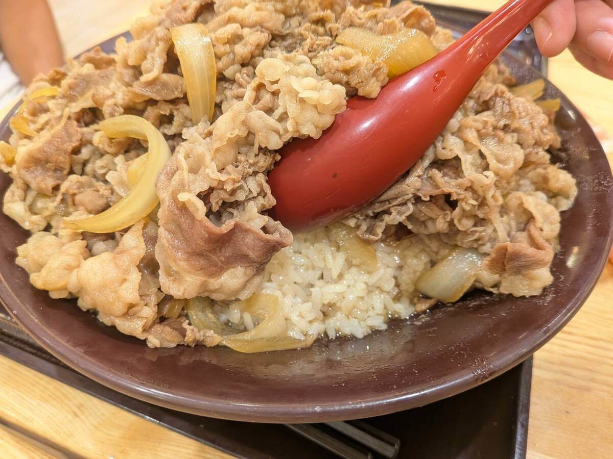 その存在を知らない店員さんも！？「キング牛丼」