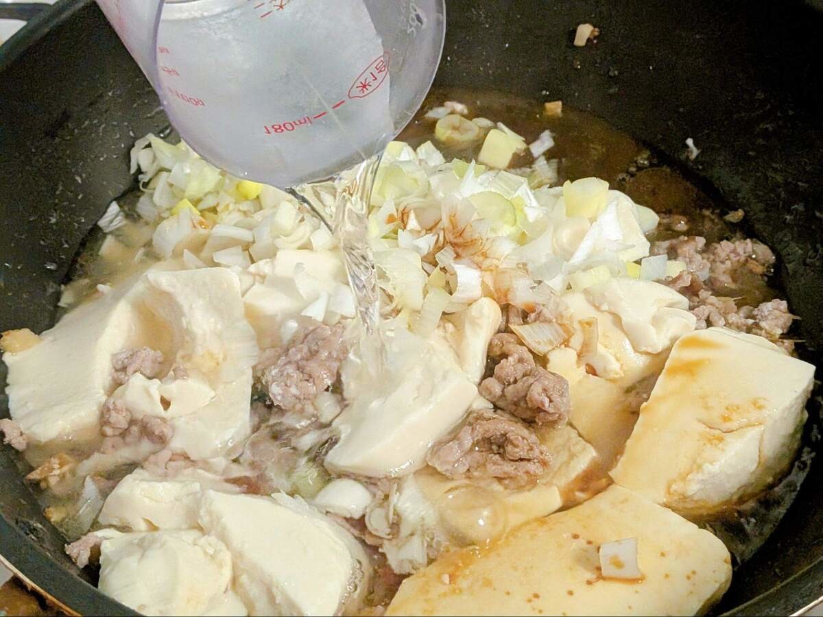 豆腐とひき肉の煮物