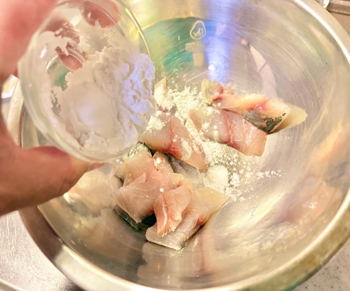 アジと油揚げの香味蒸し