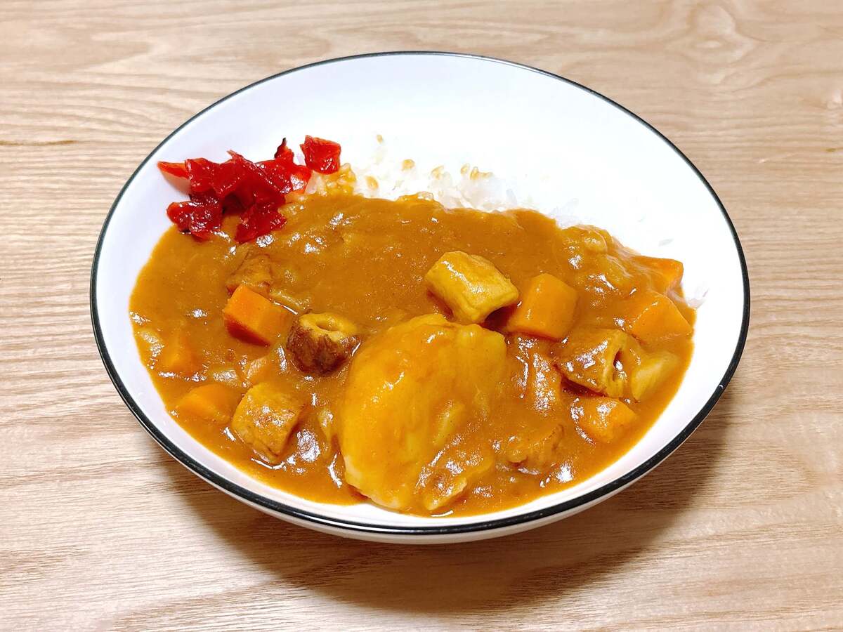 お肉の代わりに使うのは……？ちくわカレー
