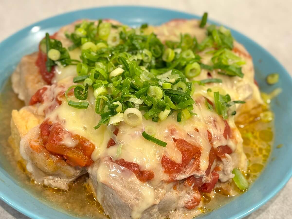 厚揚げのトマチー肉巻き