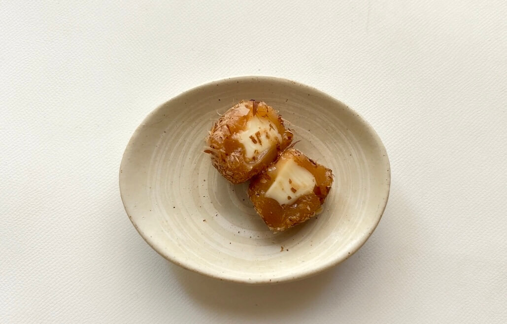「おかか餅カップ入 チーズ風味クリーム入り」