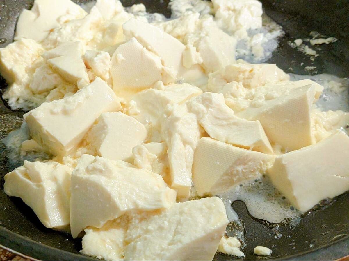 JAグループ公式「ニラ豆腐の卵とじ」のレシピ