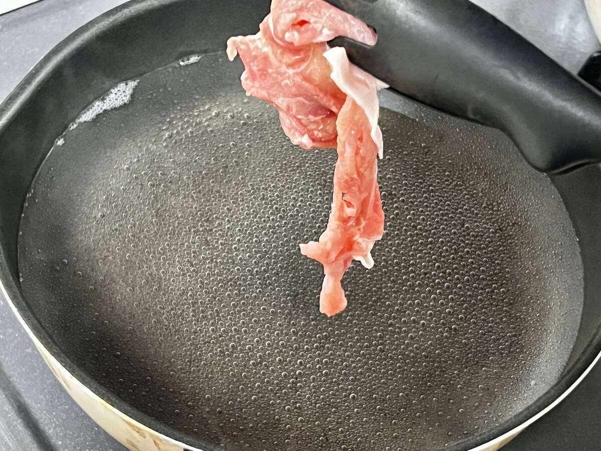 「梅キムチと長芋ソースの豚しゃぶ」のレシピ