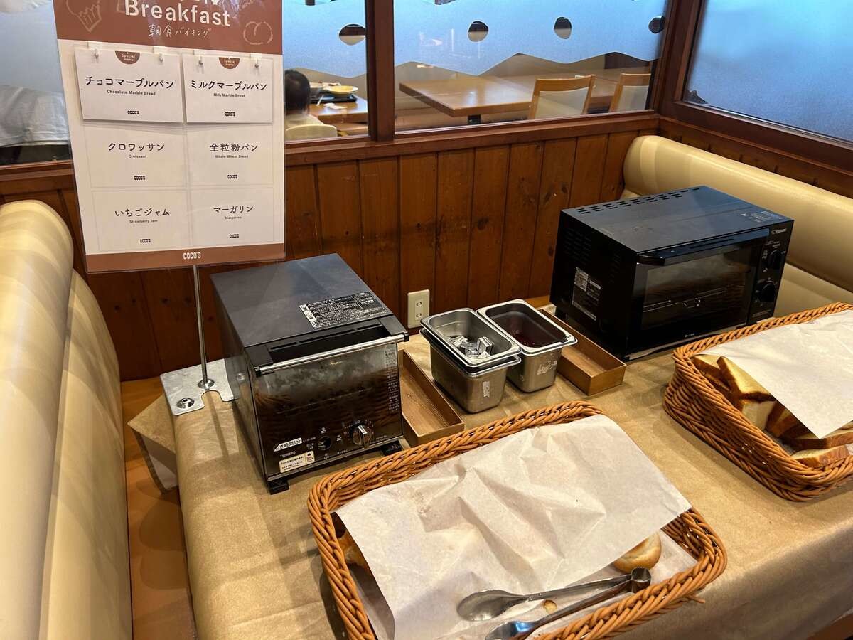 ココスの朝食バイキング