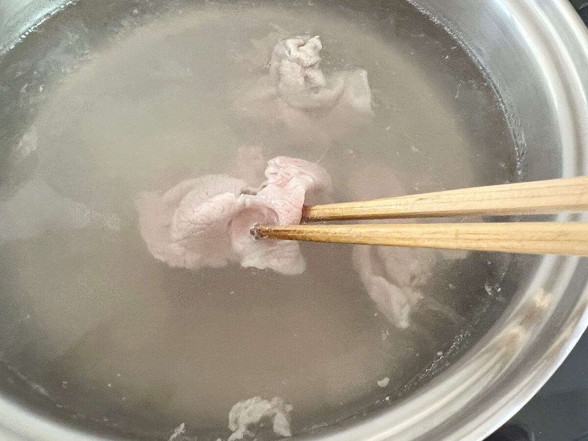 なすと豚しゃぶのおろしにんじんあえ