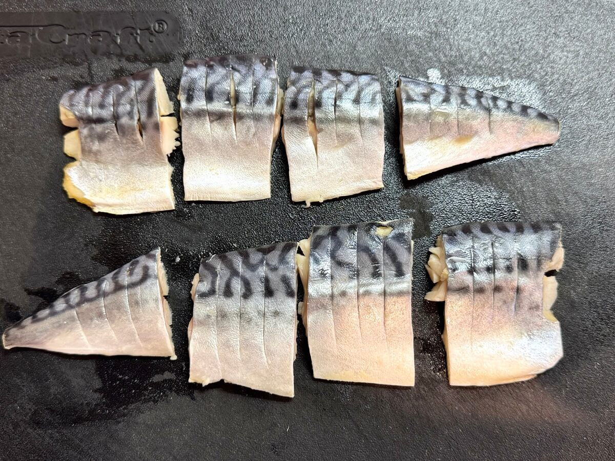 さば（三枚おろし）…2枚 みょうがの甘酢漬け（市販のもの）…適量