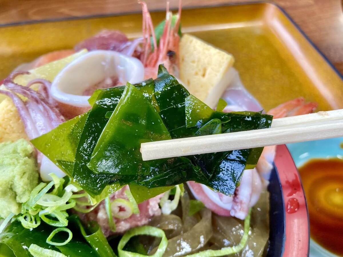 佐渡ヶ島「長浜荘」とは?