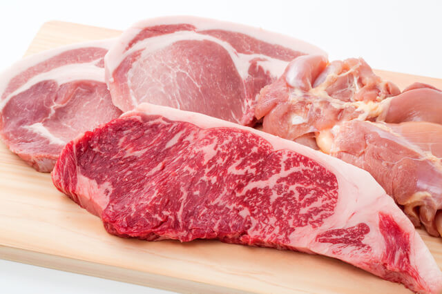 スーパーの豚肉パック、消費期限はどうやって決まっている?