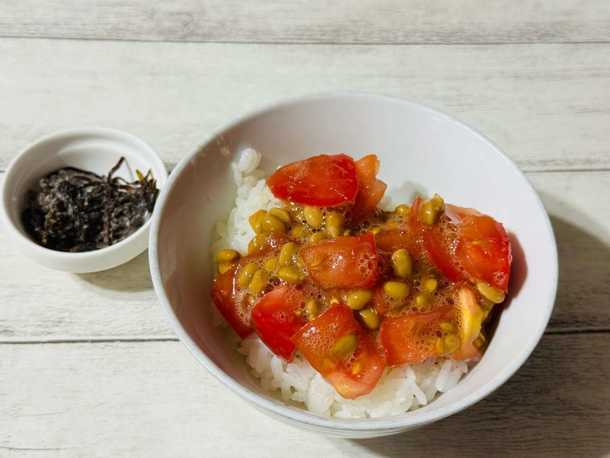 家事ヤロウで農家さんが紹介『トマトの納豆めし』