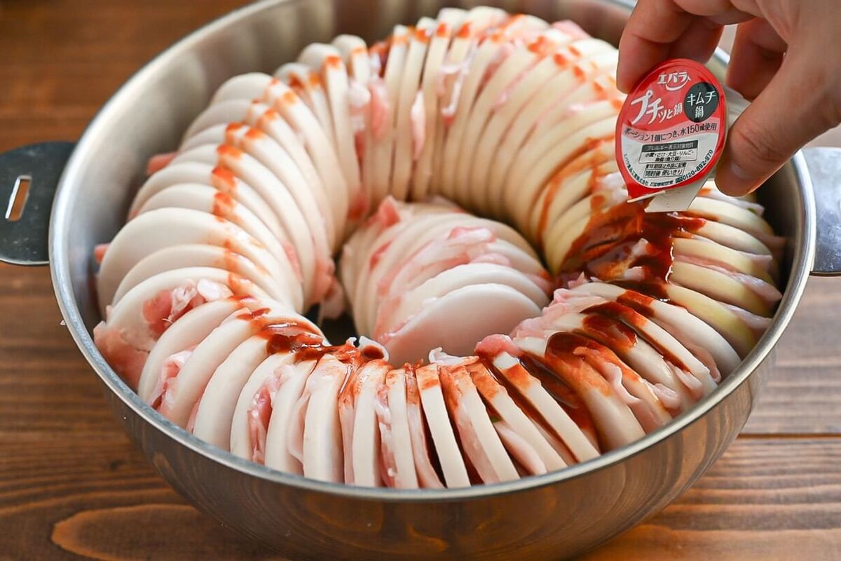 エバラ食品公式「大根ミルフィーユキムチ鍋」