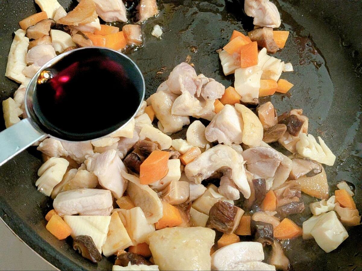 お餅と豆乳でつくる中華風五目おこわ