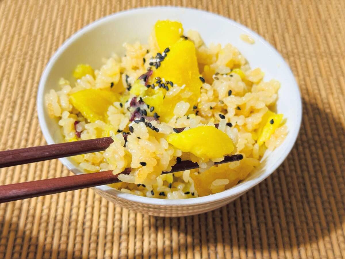 丸ごとさつまいもの炊き込みごはん