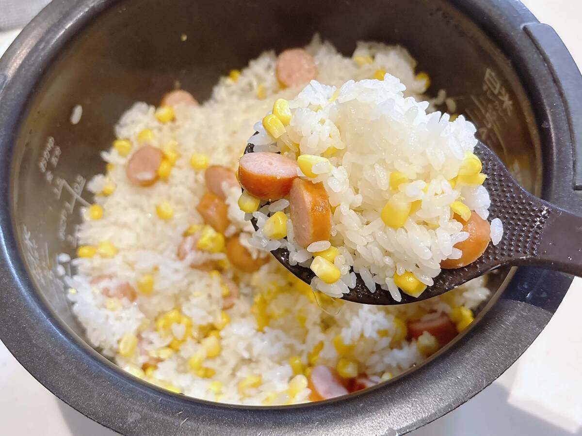 岩崎ファーム「とうもろこしとウインナーの炊き込みご飯」のレシピ