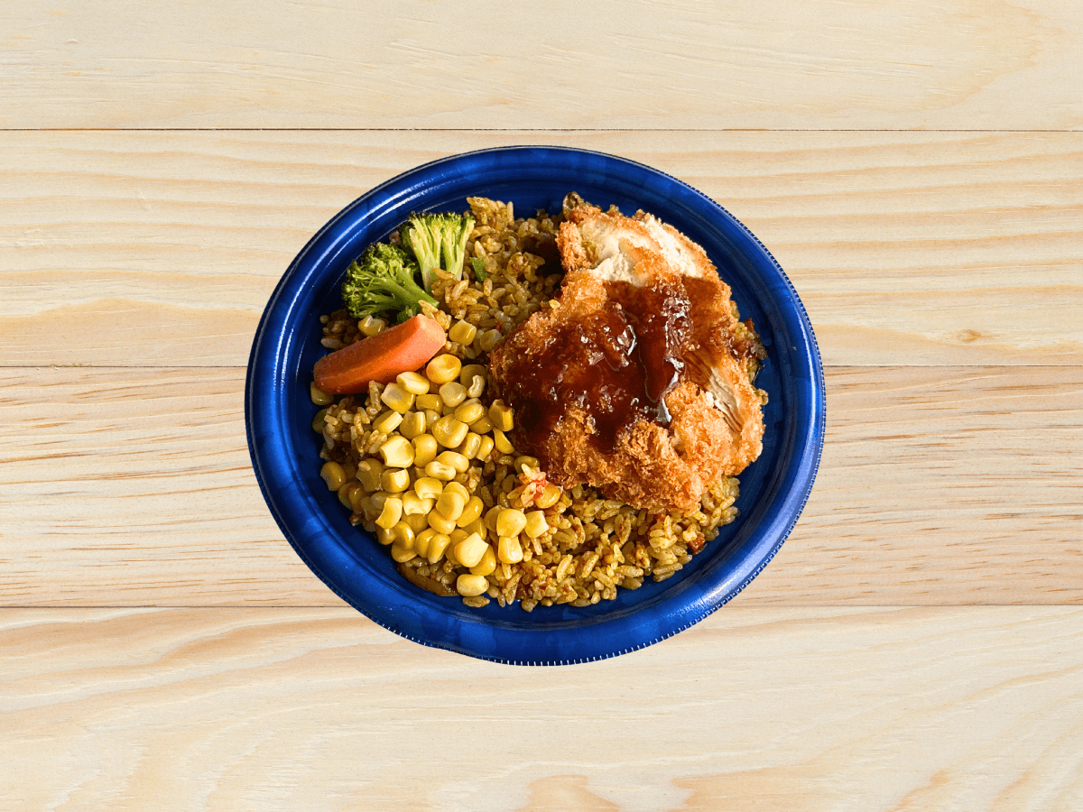 「スーパーマルハチ」の魅力的なお惣菜