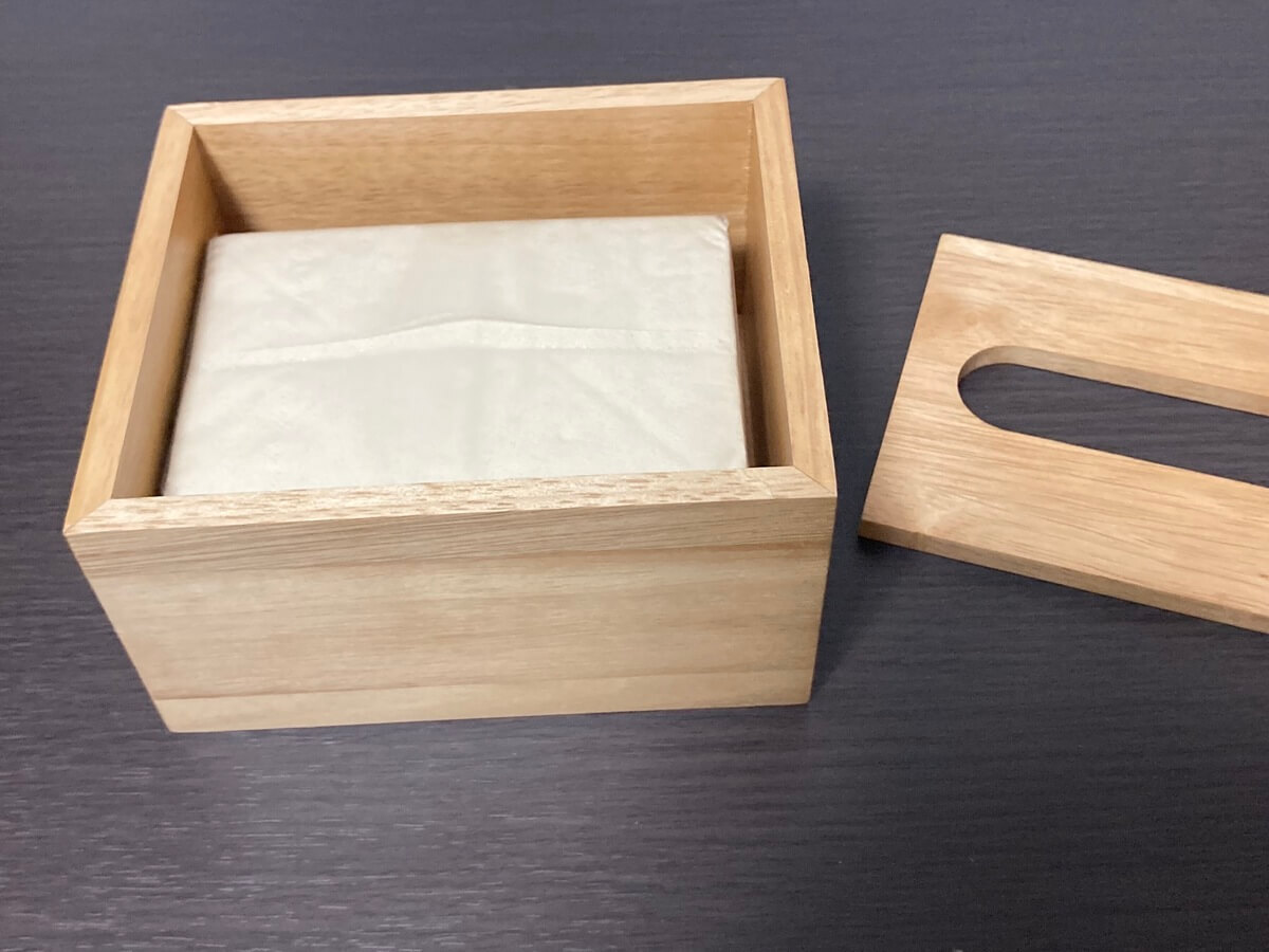 重なるラタン長方形ボックス小 1890円