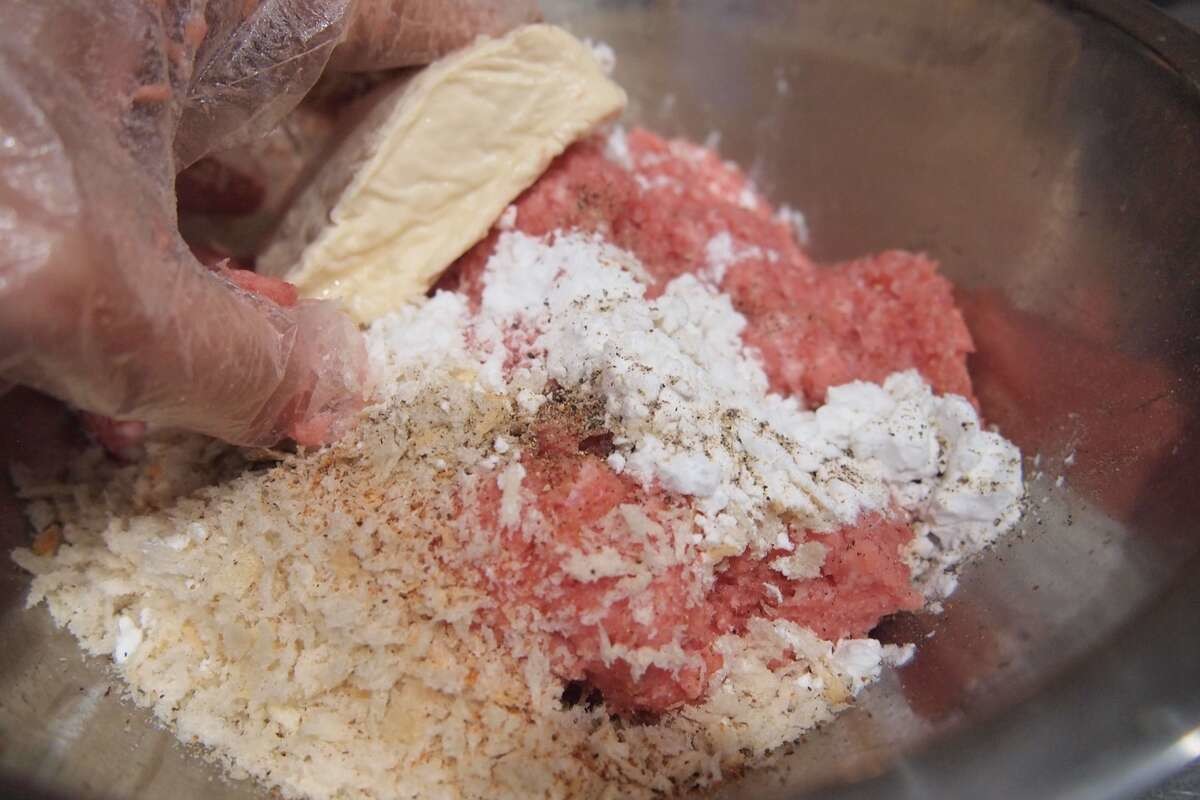 「片栗粉の代わりに使える材料3選」